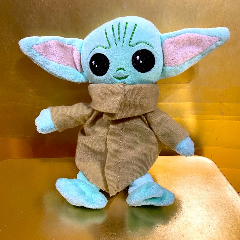 STAR WARS BABY YODA SUPER SOFT PLUSH EMBROIDERED FACE 7.5” BY GALERIE